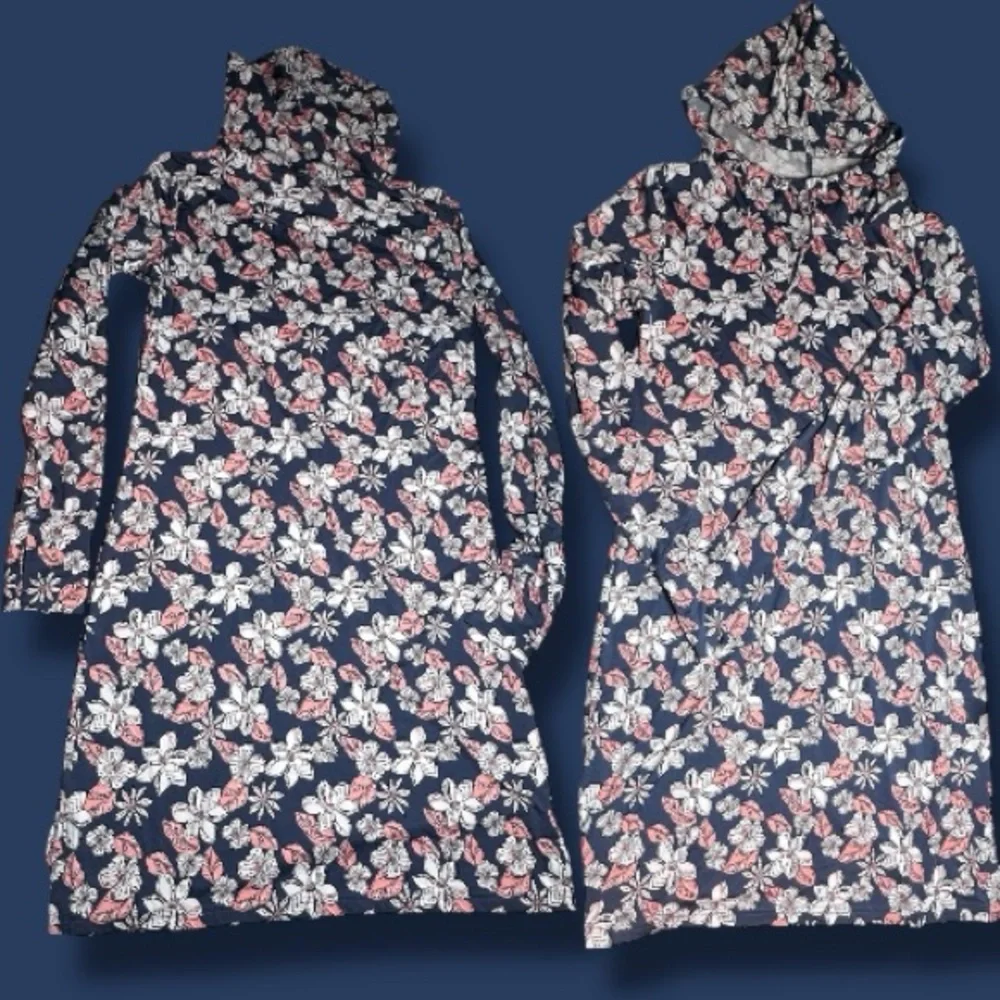 EUC (Like New) ASPEN Floral Hooded Swim Coverup in Blue, Pink, Cream. Size S - Picture 3 of 13